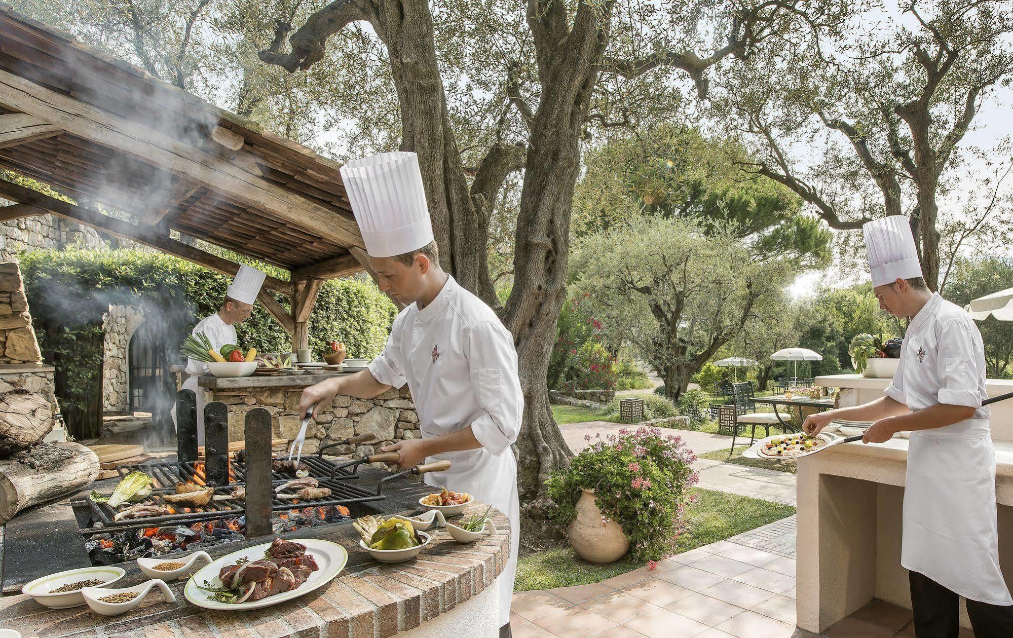 Chateau Saint-Martin & Spa - An Oetker Collection Hotel Vence Bagian luar foto